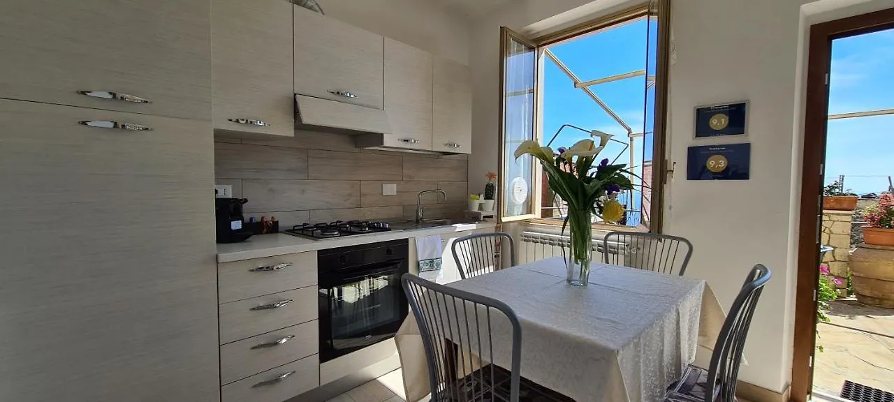 Ca' Di Rissi - Homy 5 Terre Apartment Volastra